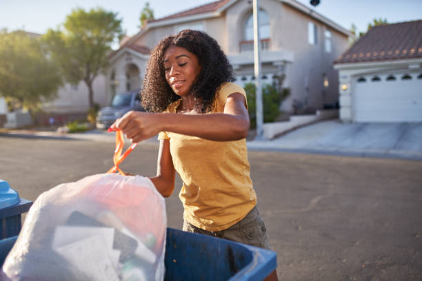 Best Garage Cleanout Services  in Hudson, NC